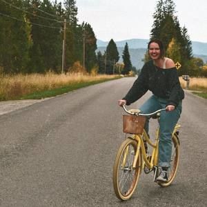 Meet your Posher, Eliza